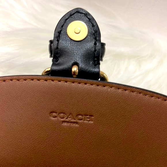 Coach Wallet In Blocked Signature Canvas - Picture 9 of 11